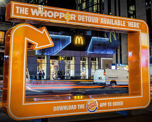 Hình ảnh Phân Tích Case Study Chiến Dịch “Whopper Detour” Của Burger King: Biến Đối Thủ Thành Lợi Thế 17 whopper-detour-burger (10)