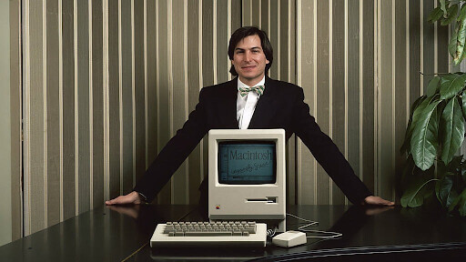 quang cao 1984 apple 5
