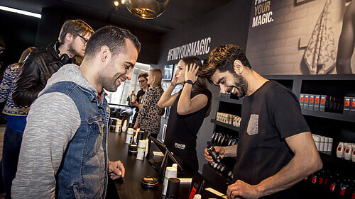 Hình ảnh Phân Tích Case Study Chiến Dịch "Find Your Magic" Của Axe: Tái Định Vị Thương Hiệu Một Cách Đầy Cảm Hứng 41 find-your-magic (13)